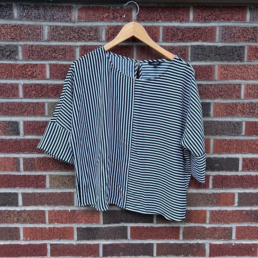 Express White and Black Striped Wide Sleeve 1/2 Sleeve Blouse Top